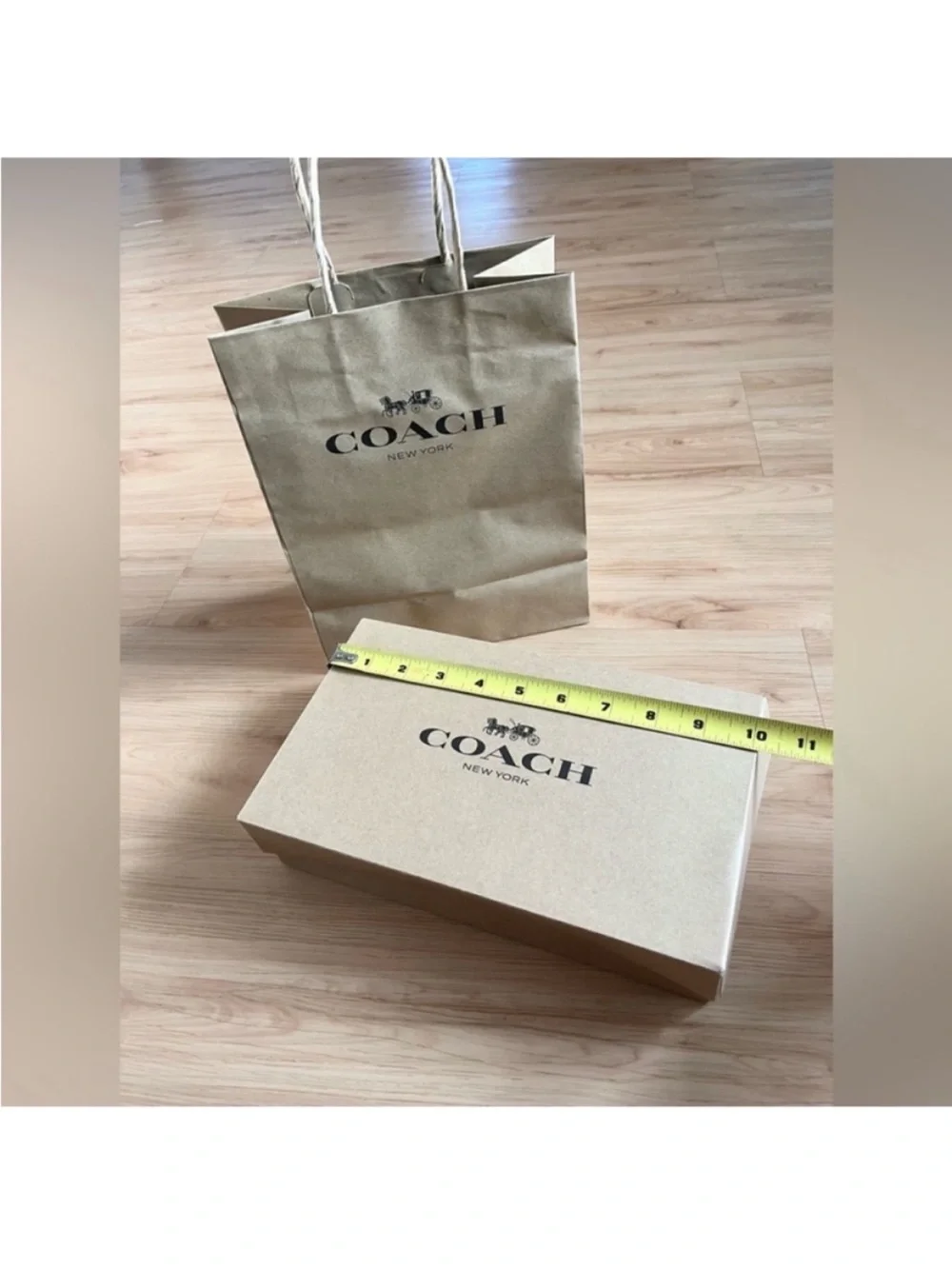 Coach shopping bag + Gift Box (Small size)
